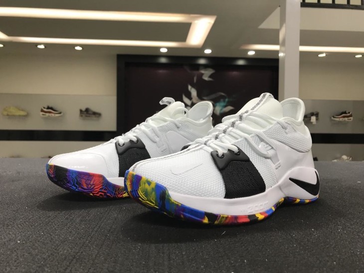 耐克nikepg2ncaa彩虹底实战篮球鞋aj5164100