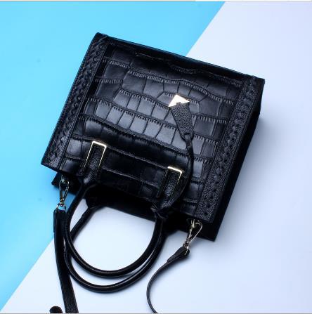 【服饰鞋包】。头层牛皮女士手提包简约时尚 单肩斜挎包 商品图7