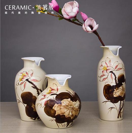【家居摆件】景德镇陶瓷花瓶三套件纯手绘创意家居摆件 商品图0