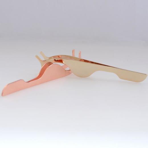 【美妆工具】假睫毛辅助器 睫毛夹 烫睫毛辅助器 金色夹子美妆工具 商品图0
