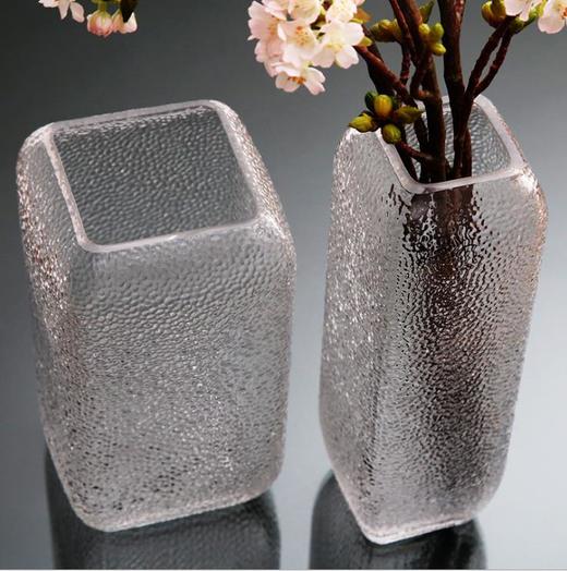 【家居摆件】。创意现代简约台式方形磨砂玻璃花瓶 商品图0