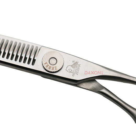 ZEBRA斑马 剪刀 E603038 牙剪/调量剪/无痕牙剪/打薄剪/去发量10-15%/ 单刃安全刀/平齿/30根齿/正刃/6寸 商品图3