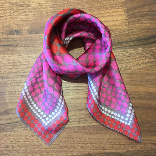 桑蚕丝小方巾（出口法国老佛爷百货） 商品图14