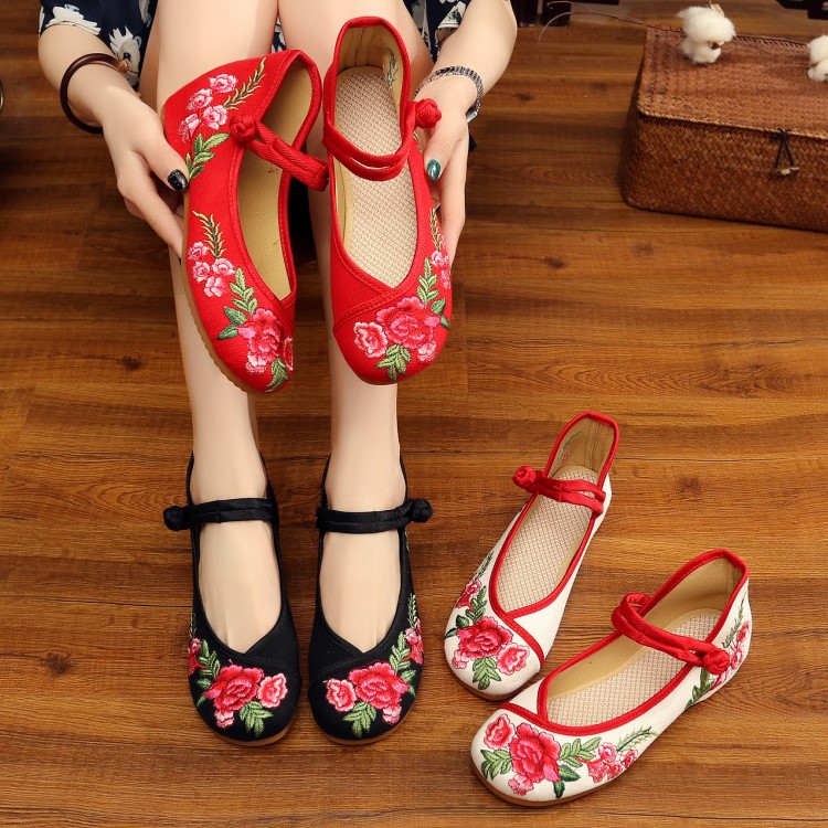 LN 七连花内增高民族风百搭休闲绣花鞋