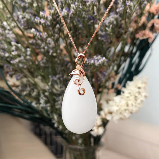 18K玫瑰金和田玉（白玉）镶钻吊坠-金枝玉果 / 单面水滴 17*30mm 商品图0