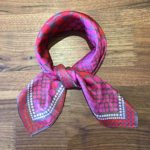 桑蚕丝小方巾（出口法国老佛爷百货） 商品图13