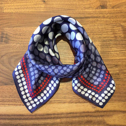 桑蚕丝小方巾（出口法国老佛爷百货） 商品图8