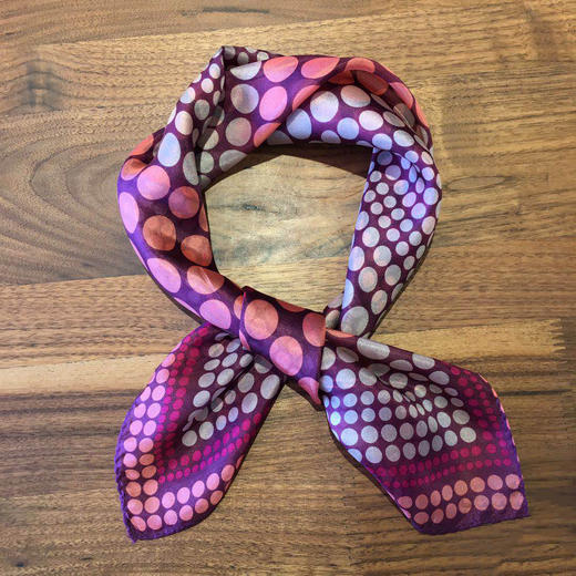 桑蚕丝小方巾（出口法国老佛爷百货） 商品图3