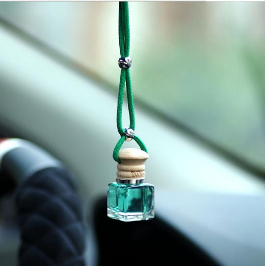 【车载香水】汽车香水瓶挂件 车用香水精油驱除异味车载悬挂 单瓶 商品图3