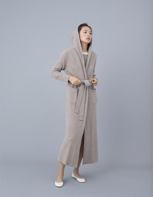 带帽绞花长大衣 商品图0