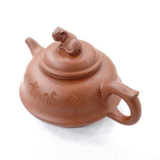 卢银霞紫砂壶简介