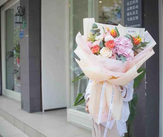 奶油粉康乃馨花束 商品图6