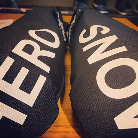 【新品预售】SNOWHERO冬季滑雪手套 商品图0