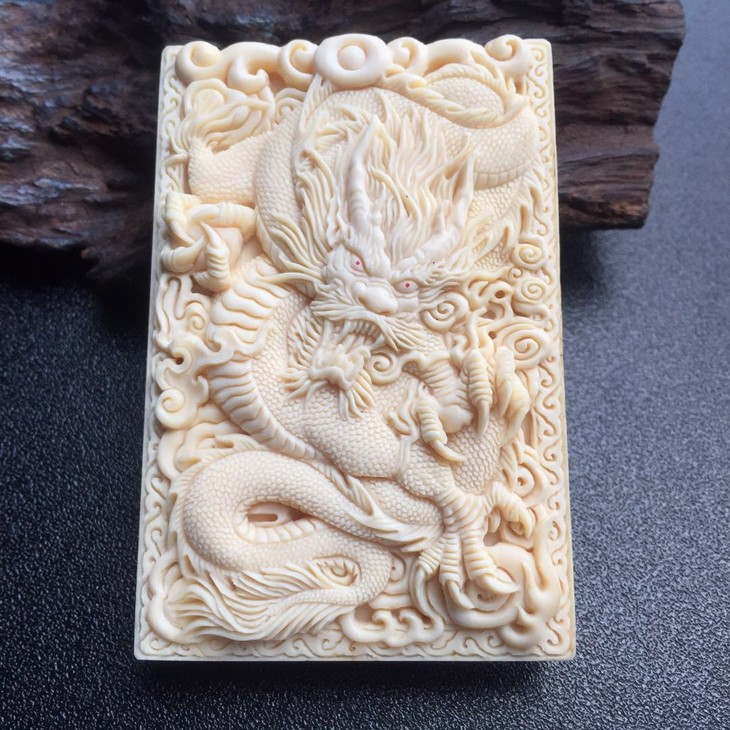 46412猛犸象牙龙牌