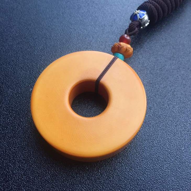 46481猛犸象牙平安扣