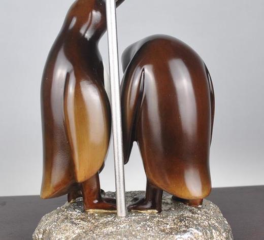 【家居摆件】。创意欧式家居摆件树脂工艺品企鹅打伞 商品图4