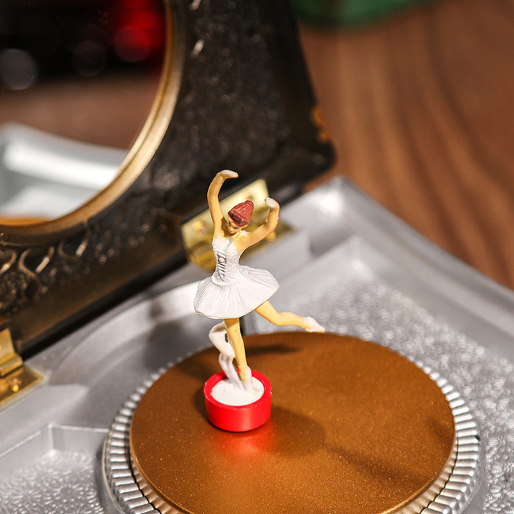 家居摆件创意梳妆台音乐首饰盒跳舞女孩八音盒复古家居装饰
