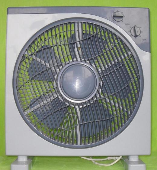 【风扇】*直流12寸转页扇 12寸直流12v鸿运扇 太阳能电风扇