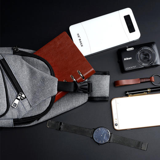 男士随身胸包 商品图2