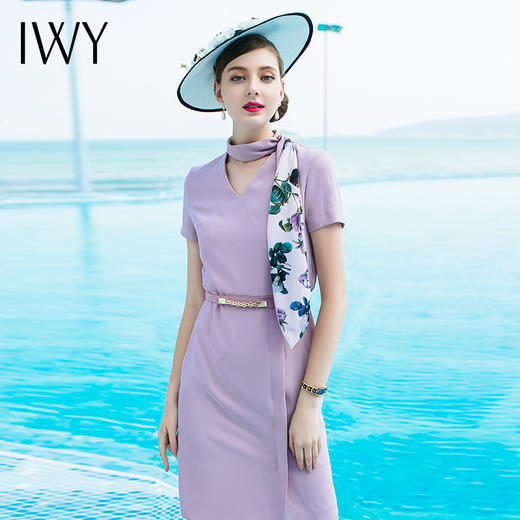 IWY/短袖紫色连衣裙Q174 商品图3