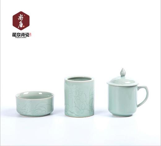 【茶杯茶具】越窑青瓷带盖办公茶水杯套装手工刻花办公茶杯瓷器礼品越青堂三件 商品图0