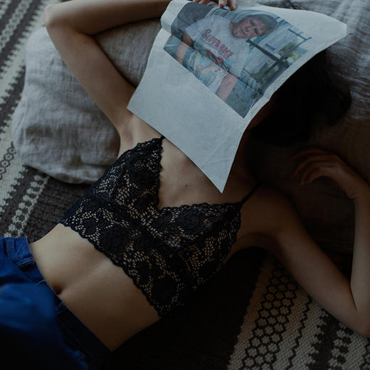 靴下物白色吊带一体文胸背心女外穿内搭打底夏季薄蕾丝小胸内衣女 商品图3