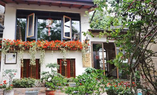 【青城山-向东漫生活别墅】7房院子，寻找一处清幽之地 有暖阳 清风 鸟语花香 一杯清茶 一本好书 一整个下午 我们更喜欢呆在院子里 商品图0