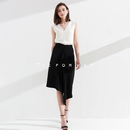 TQ006白 / TQ005黑    斜摆不规则半裙 商品图2