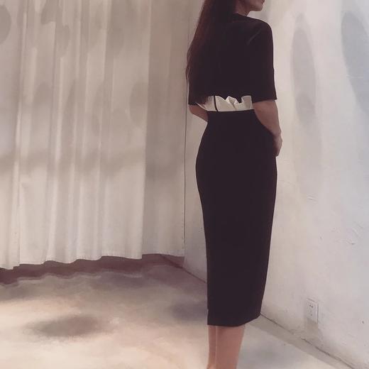 AtelierMissLu / Nicola-黑色腰带式装饰连身裙 商品图4