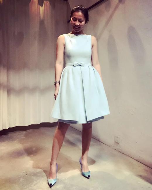 Atelier Miss Lu / Nancy - 浅青蝴蝶结羊绒连身裙 商品图0