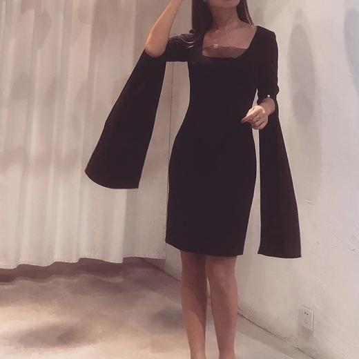 Atelier Miss Lu / Theresa-黑色超长水袖连身裙 商品图2