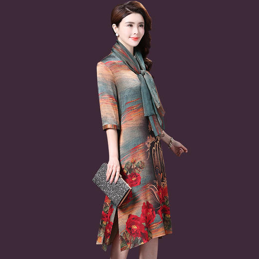 YMR-8179半袖高贵大码印花连衣裙 商品图2