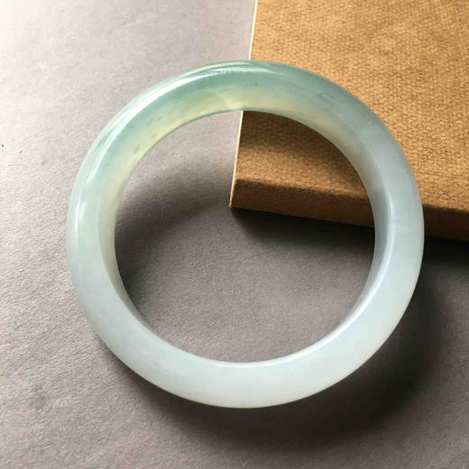 糯冰种晴水化地厚庄翡翠手镯56 商品图1
