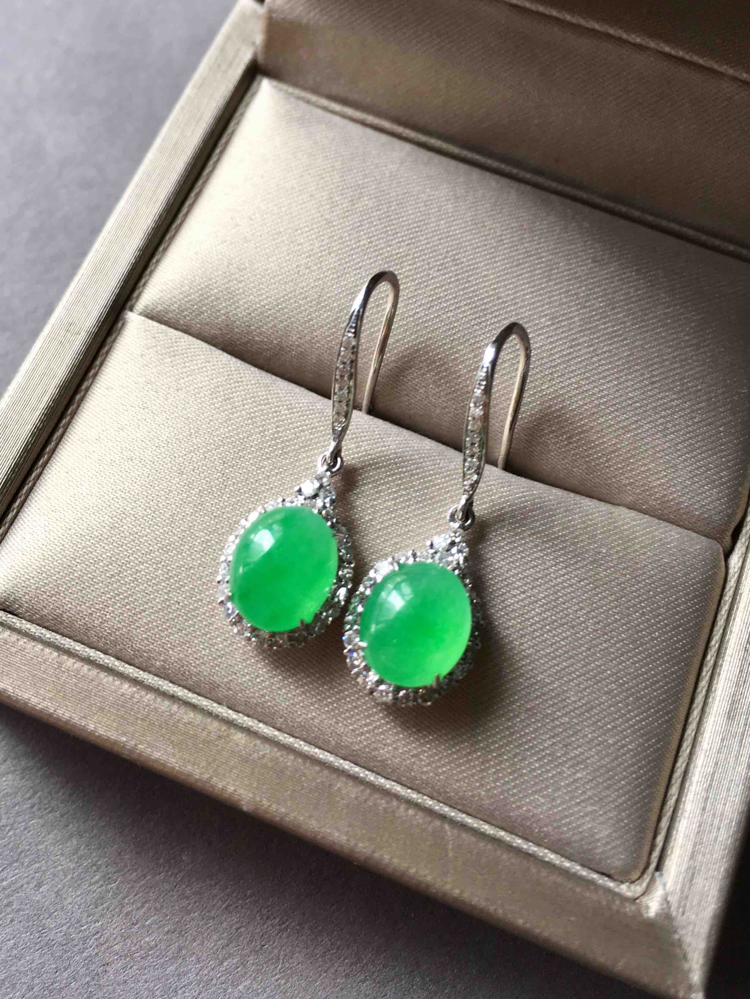 冰种阳绿翡翠蛋面耳坠18k白金钻石镶嵌