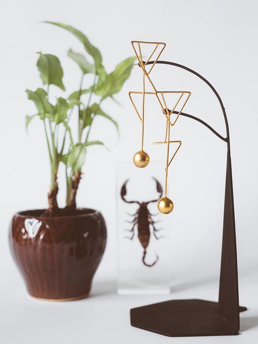 Misho  金色几何坠珠耳饰（一对） 商品图3