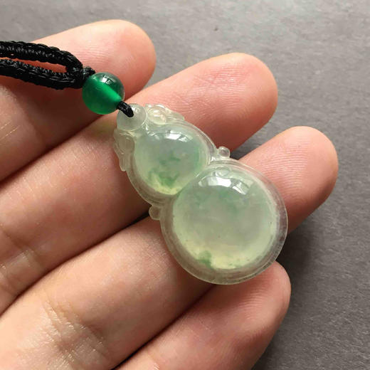 冰种飘阳绿厚庄翡翠葫芦 商品图6
