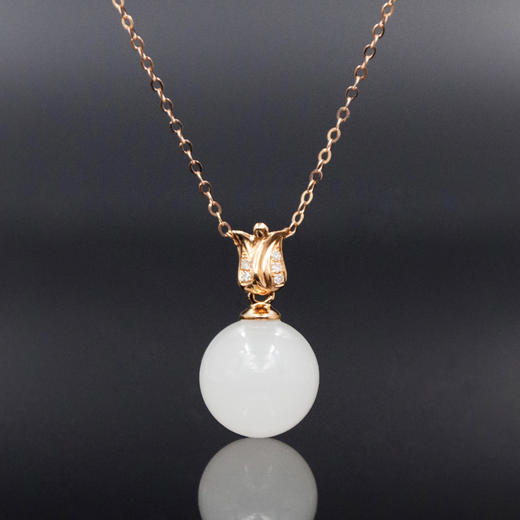 18k玫瑰金和田玉白玉镶钻玉珠吊坠金百合玉珠10mm