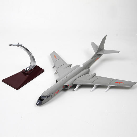 特尔博40cm轰6K轰炸机模型丨 树脂仿真军事模型丨收藏精品丨送礼佳品丨家居摆件 商品图2