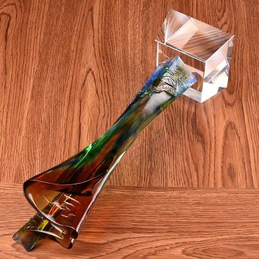 引领者琉璃奖杯定制 优秀员工奖杯定做 先进工作者奖杯创意纪念品 商品图3