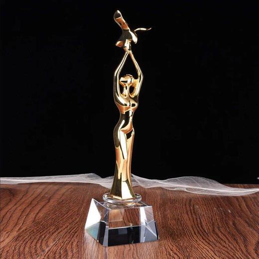 新款金属奖杯定制 创意金属纪念品 水晶奖杯定制定做晚会颁奖奖杯 商品图1