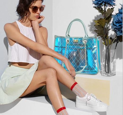 【服饰鞋包】新款时尚透明包镭射单肩斜挎包果冻包女 商品图1