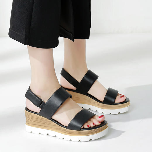 温莎凉鞋女时尚街拍坡跟高跟鞋真皮百搭魔术贴松糕厚底鞋