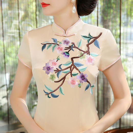 真丝刺绣改良长款旗袍重磅桑蚕丝礼服qq9014