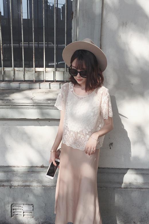 金蘑菇菇 香槟色 很好搭的轻优雅中长半裙 商品图5