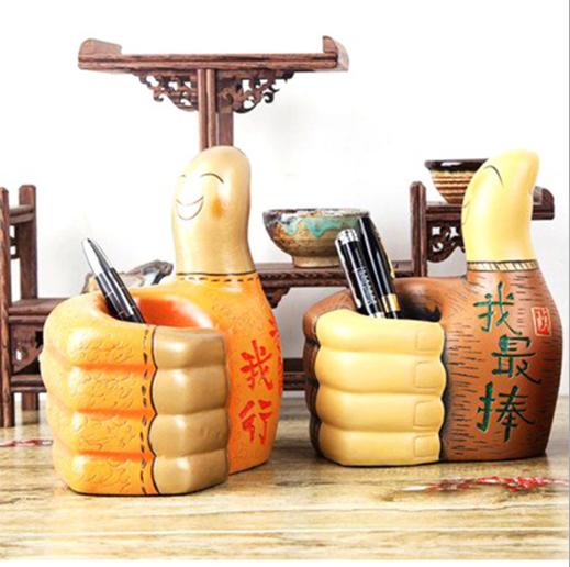 【办公室用品】创意办公室装饰品大拇指笔筒办公桌书房用品 教师节实用礼物 商品图0