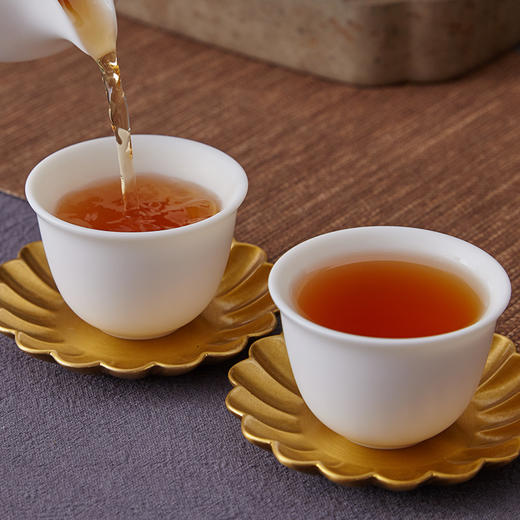 君山丨百家福 黄金饼 紧压黄茶 一级 醇和柔滑 礼盒装 400g 商品图3