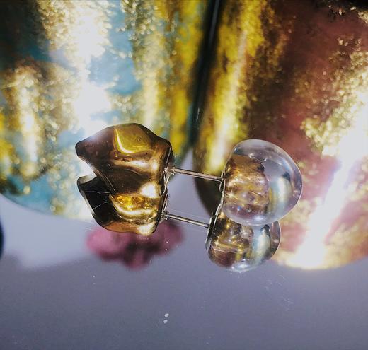 luce macchia 玻璃造型耳钉 商品图0