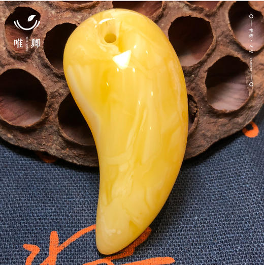 鸡油黄蜜蜡狼牙