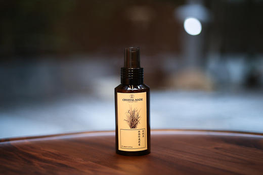 晶制岩兰草香根草焕颜修护纯露促进肌肤再生新品店长推荐