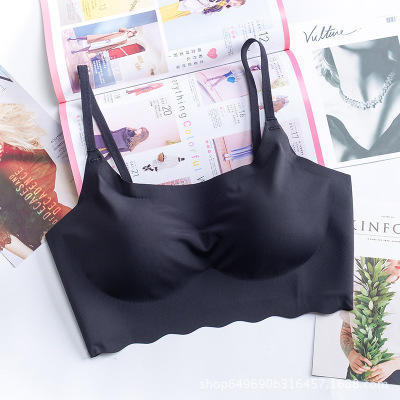 超舒服 会呼吸的空气无痕冰丝内衣 点胶无痕一片式无钢圈文胸睡眠 商品图5